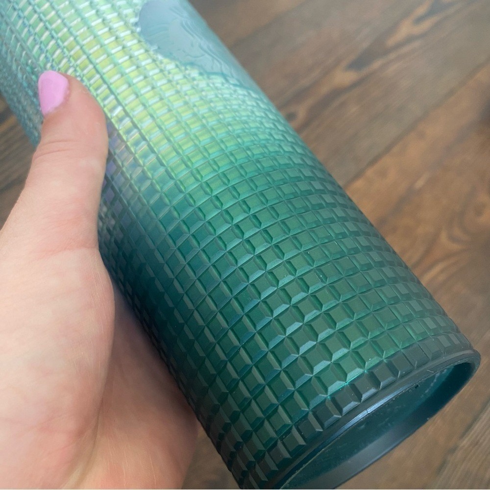 Starbucks Iridescent Grid Cold Cup 24 oz Venti Tumbler With Straw Green - Picture 3 of 10